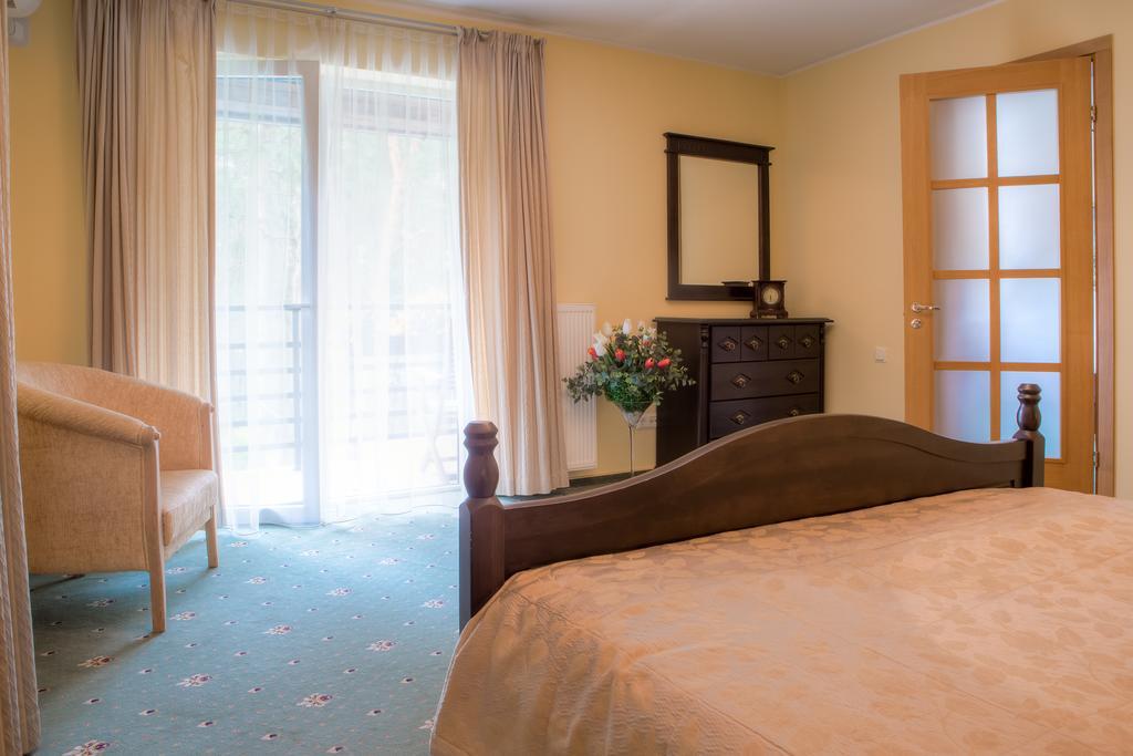בריסטונאס Hotel Sonata מראה חיצוני תמונה