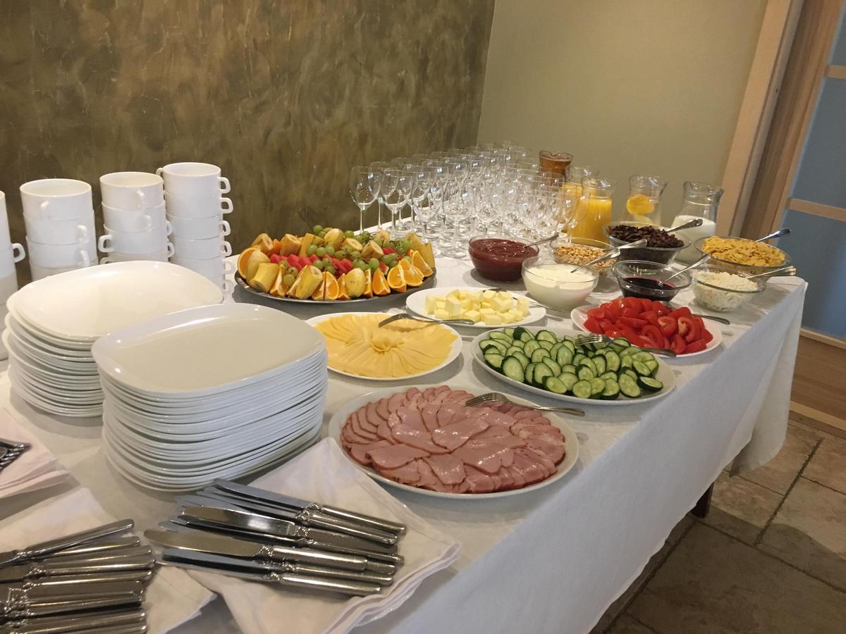 בריסטונאס Hotel Sonata מראה חיצוני תמונה